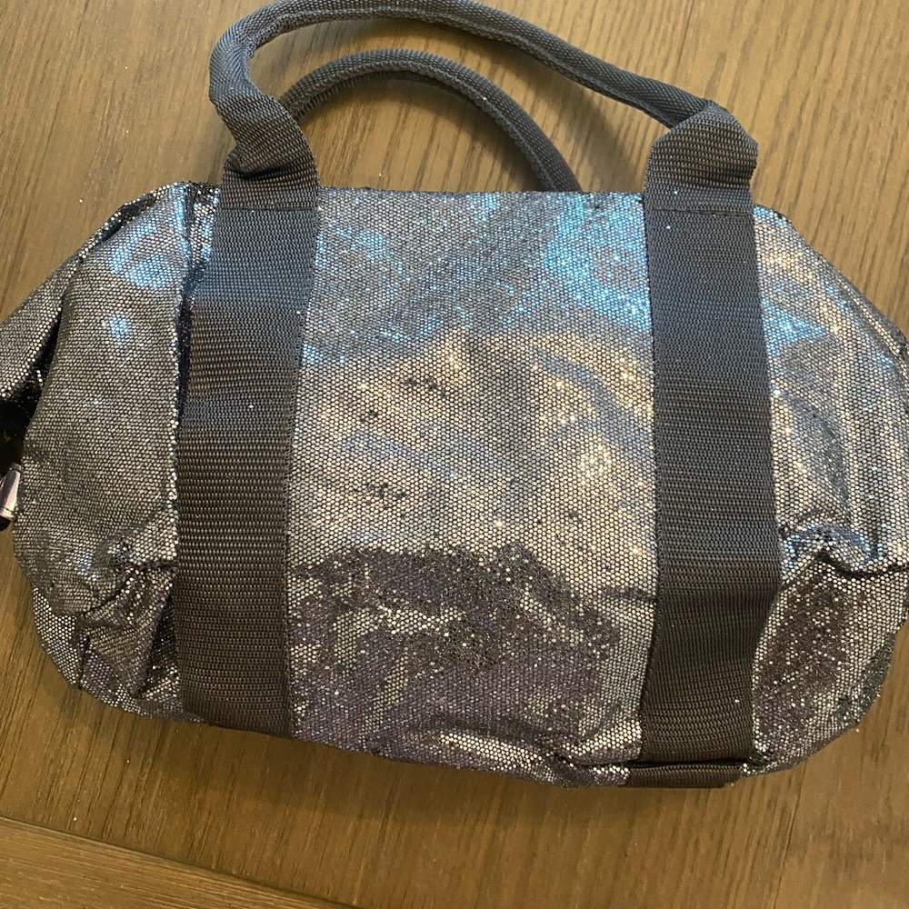 Vintage Victoria’s Secret shimmer bag - Picture 4 of 6